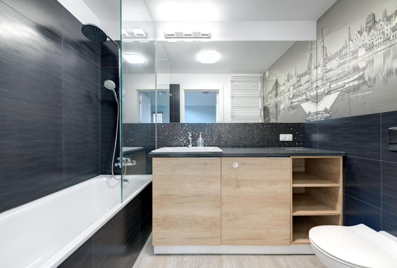 3 City Apartments - Waterlane Valhalla Гданск Екстериор снимка