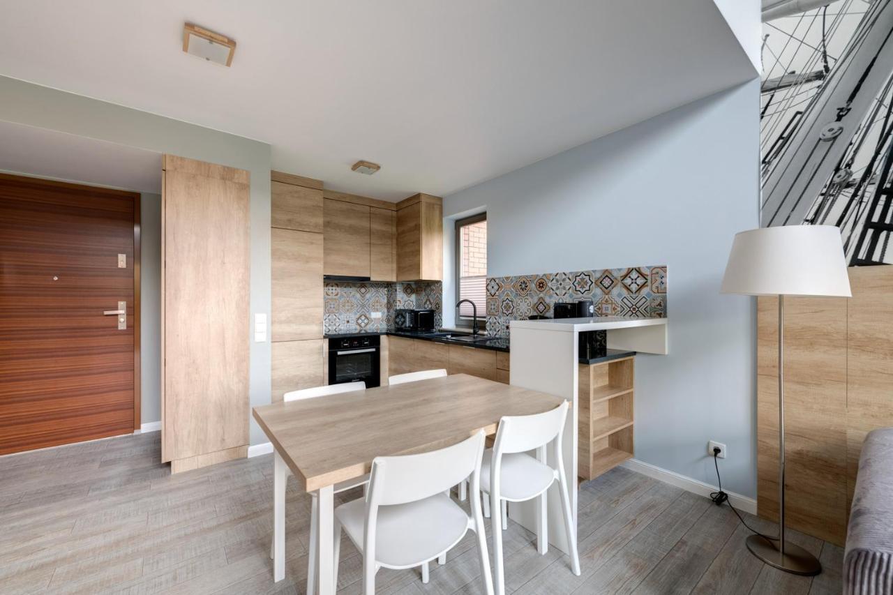 3 City Apartments - Waterlane Valhalla Гданск Екстериор снимка