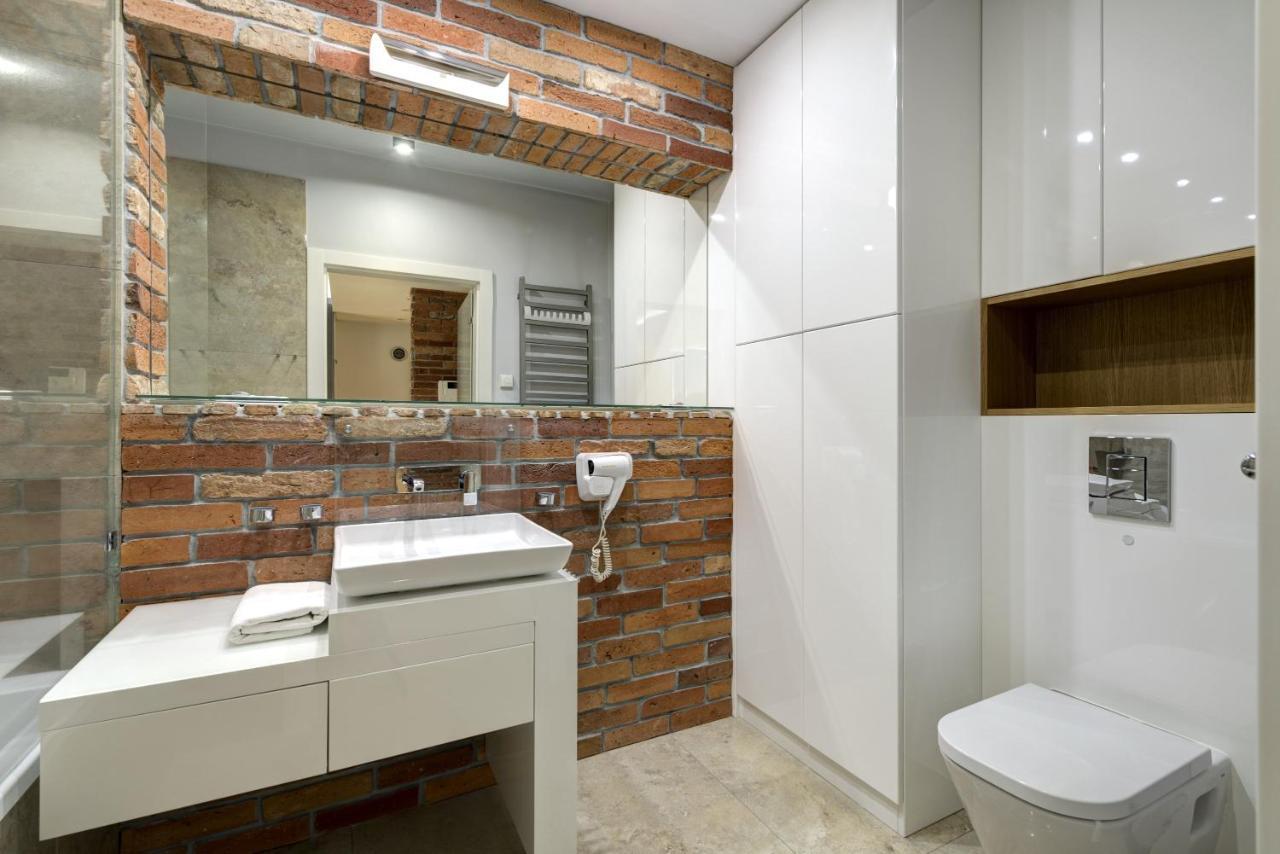 3 City Apartments - Waterlane Valhalla Гданск Екстериор снимка