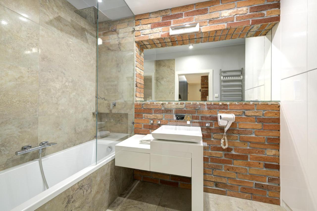 3 City Apartments - Waterlane Valhalla Гданск Екстериор снимка